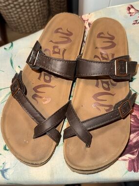 Mad Love Brown Buckle Strap Open-Toe Sandals